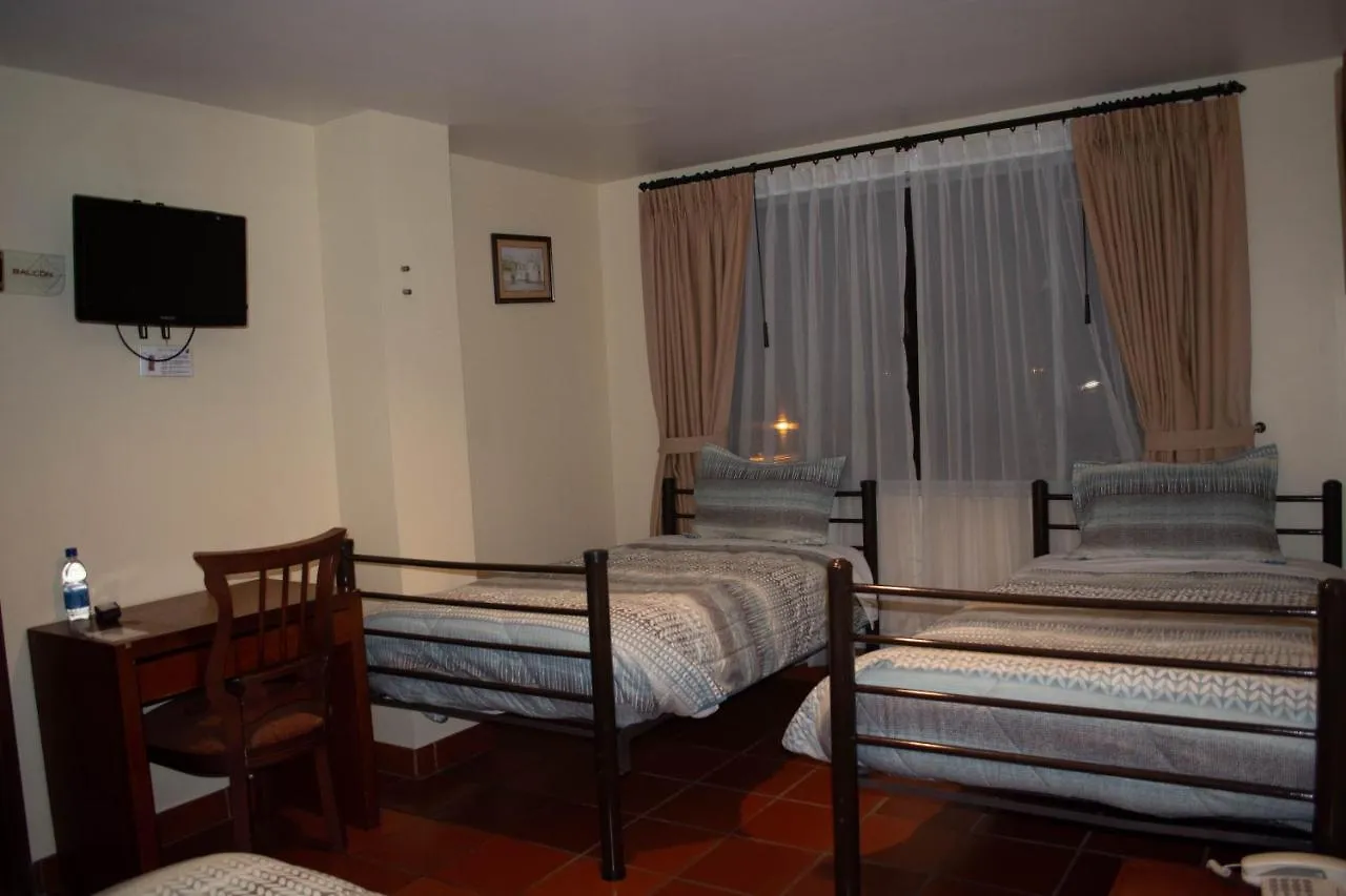 Hotel Casa Kolping كويتو