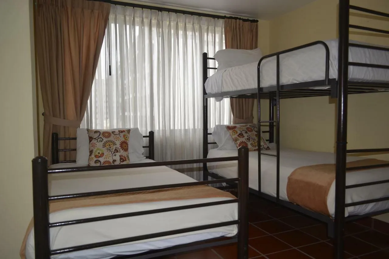 Hotel Casa Kolping كويتو 0*,  الإكوادور